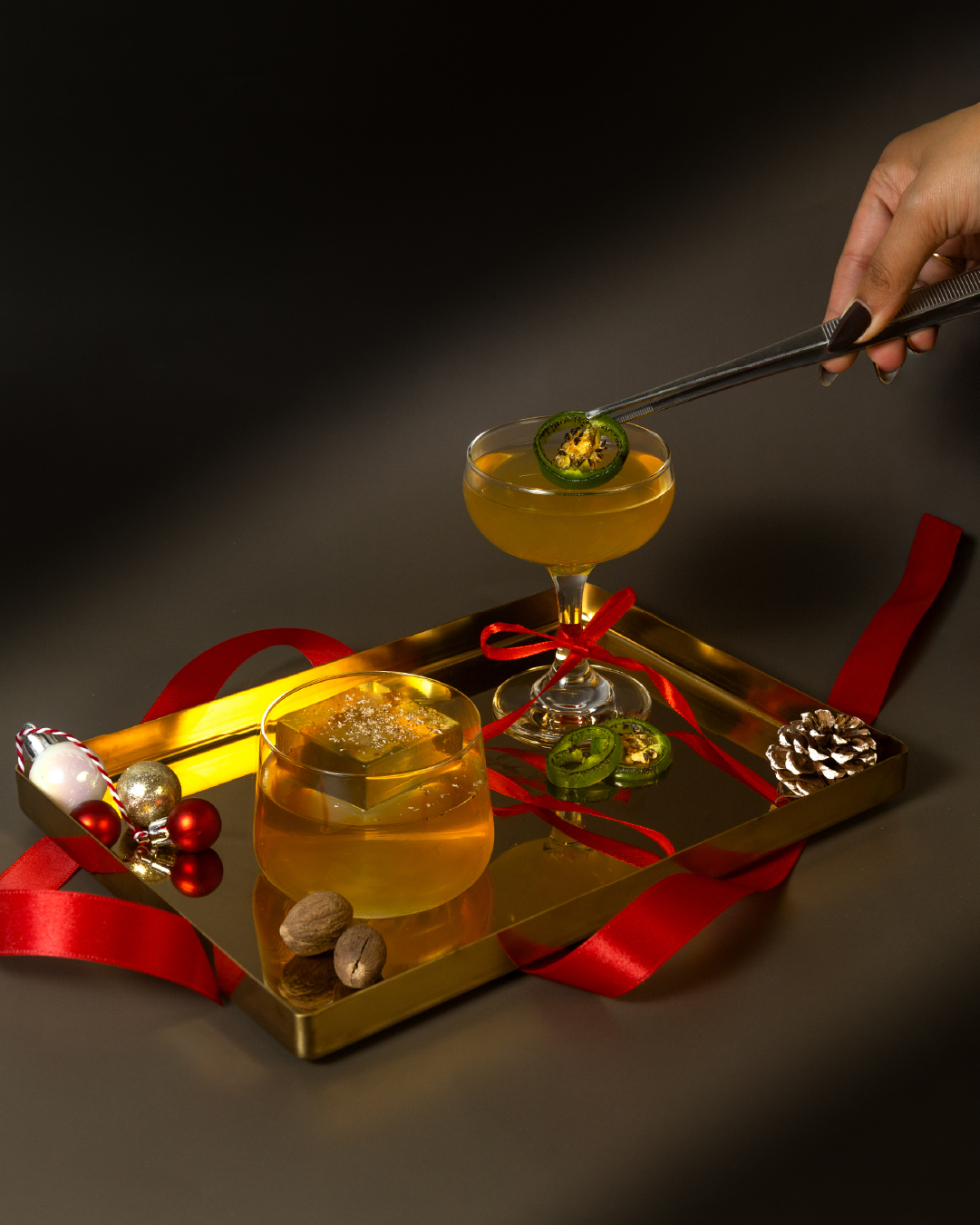 NEO Coffee Bar Unveils 2025 Holiday Seasonal Specials and Festive Cups