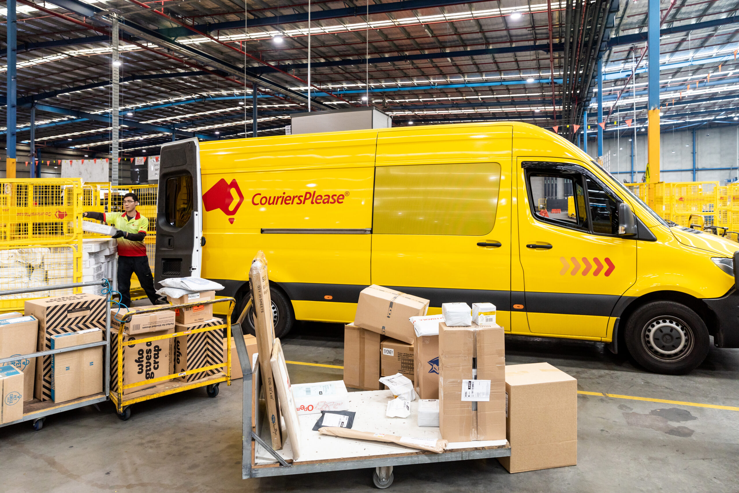CouriersPlease reveals how retailers can save on shipping costs this Christmas