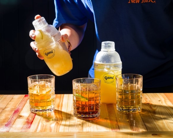 Cocktails and Beer Raise the Bar at Gami Chicken