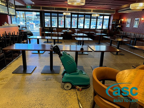 Why Small Floor Scrubbers Are Perfect for Confined Spaces?