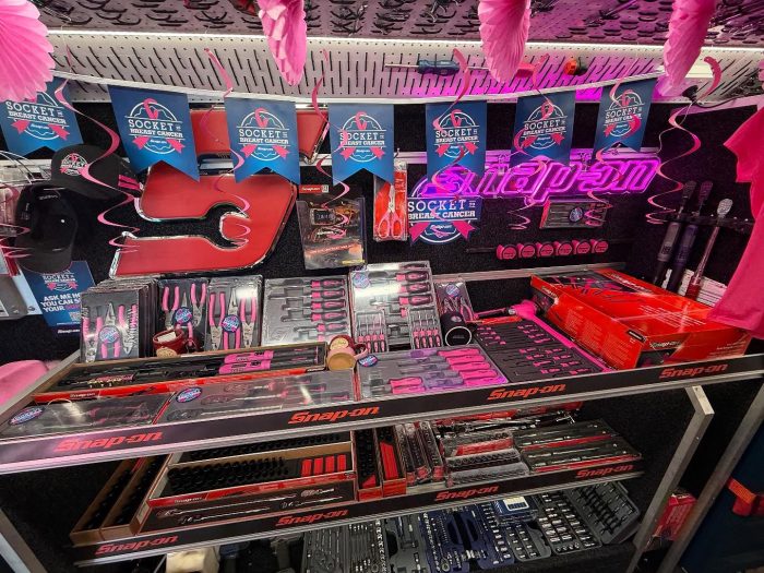 Snap-on Tools Smashes Fundraising Target Raising a Massive $303,000 in 2025 for the McGrath Foundation
