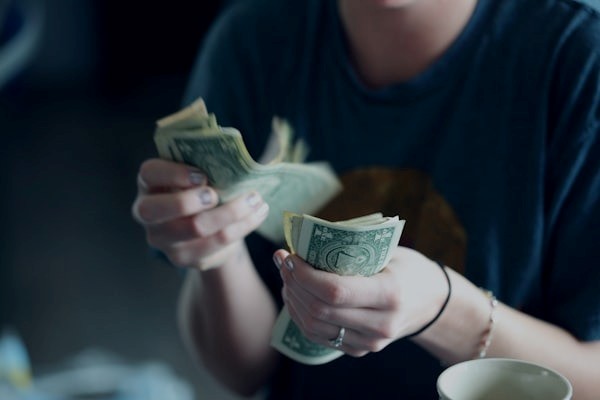 Managing Short-Term Cash Flow in Franchised Businesses